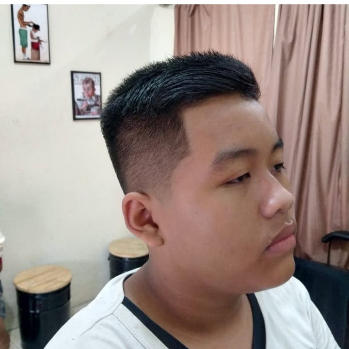 Paket potong rambut panggilan (2 orang 30rb) 